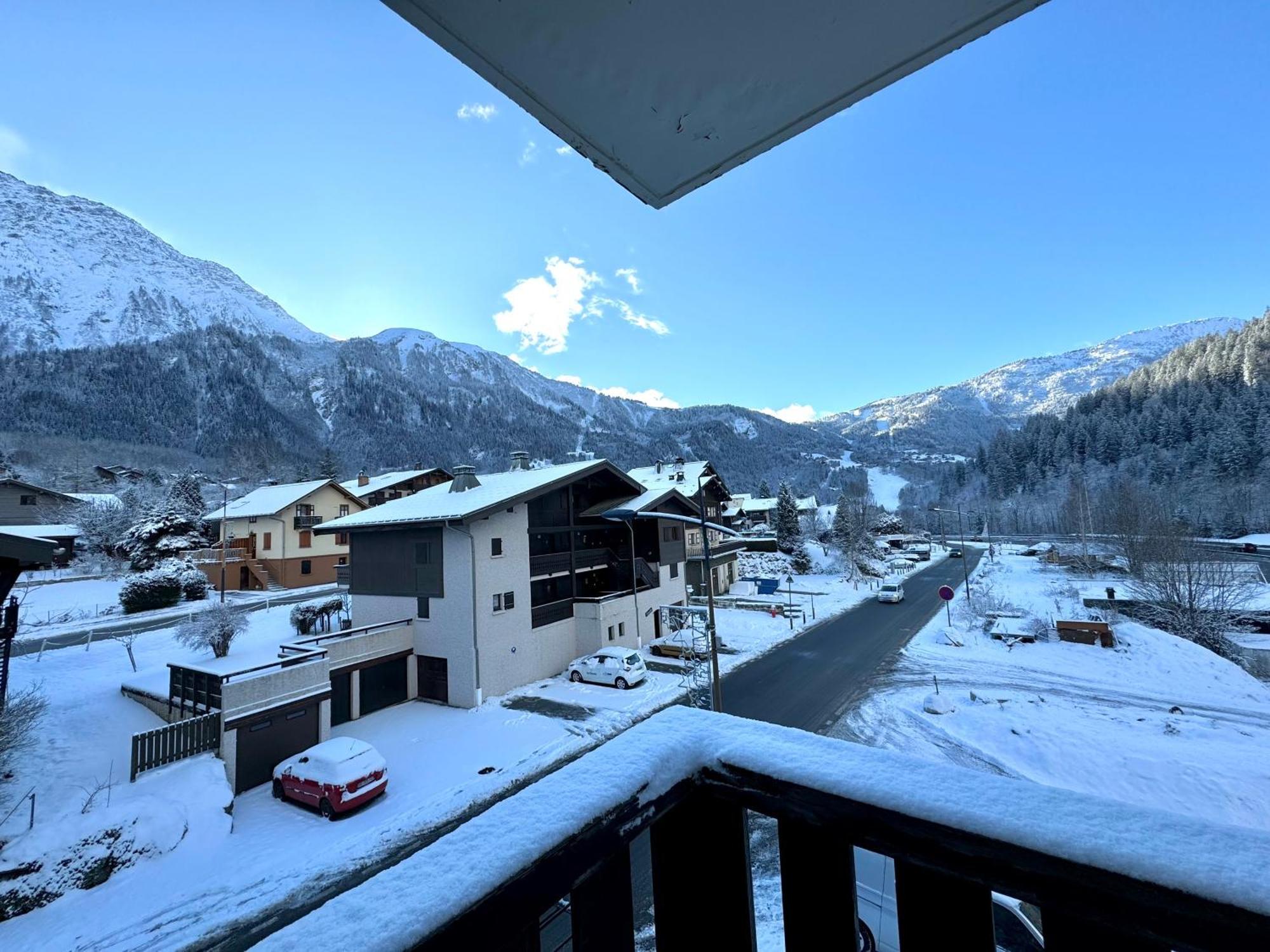 Vue Montblanc 5mn Piste2